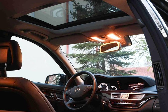 Prague airport luxury transfer by a Mercedes Benz S class - Door-to-Door to Your Prague Hotel or Address