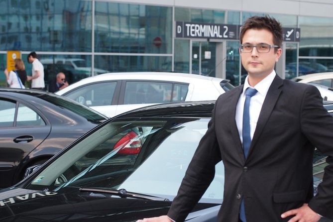 Prague Airport Shared Arrival Transfer - Price and Timing: Is It Good Value for Prague?