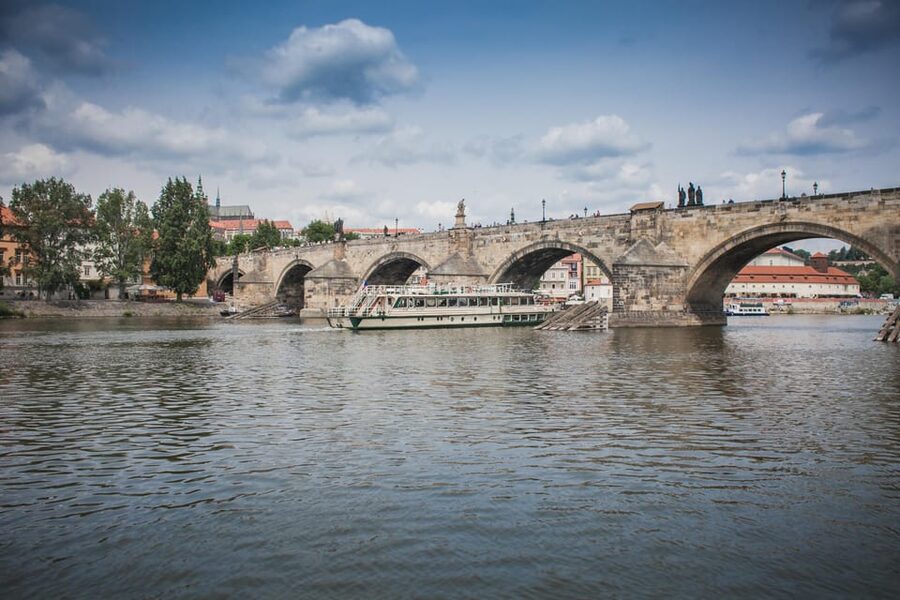 Prague: An unforgettable 2-hour cruise on the Vltava River. - Onboard experience: Wi-Fi, bar service, and what to plan for
