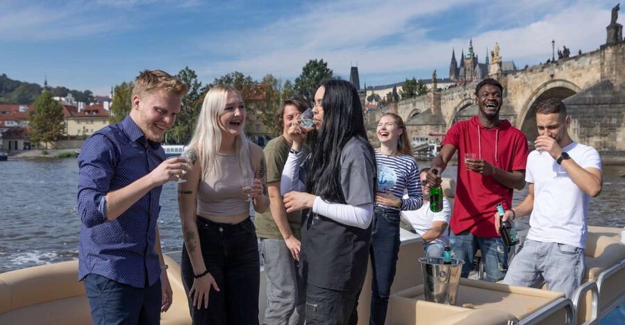 Prague: Beer Boat Tour - Key highlights you should care about