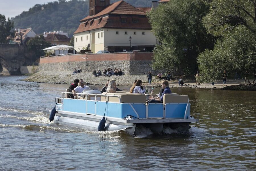 Prague: Beer Boat Tour - Getting on board: finding the meeting point and what to bring