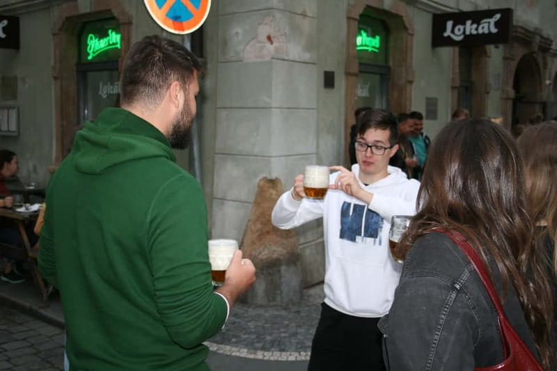 Prague Beer History: Highlights Tour with Tasting - Meeting under Malostranská Square and pacing your day