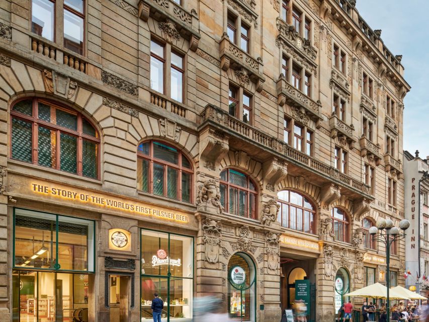 Prague: Beer Pouring Class at Pilsner Urquell Experience - Key things you’ll notice in the Tapster Academy