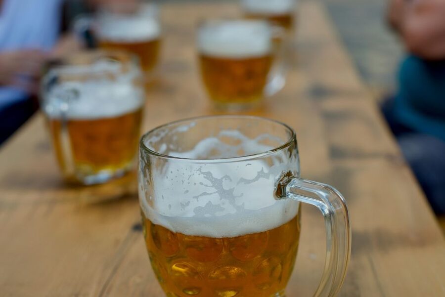 Prague beer tour with brewery visit and tasting - Old Town beer time: atmosphere plus variety