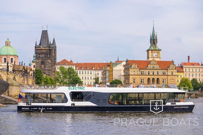 PRAGUE BOATS: 50-Minute Sightseeing Cruise - What Night Cruises Do Right, and What Can Disappoint