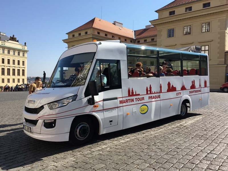 Prague: Bus and Boat Tour - Transition From Castle to the River, Then the Vltava Cruise
