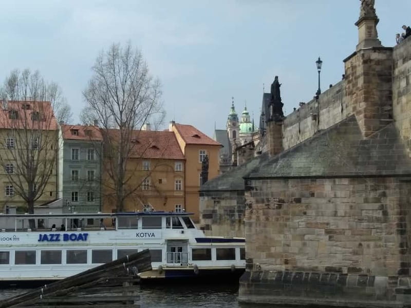 Prague: Bus and Boat Tour - Who This Tour Suits Best