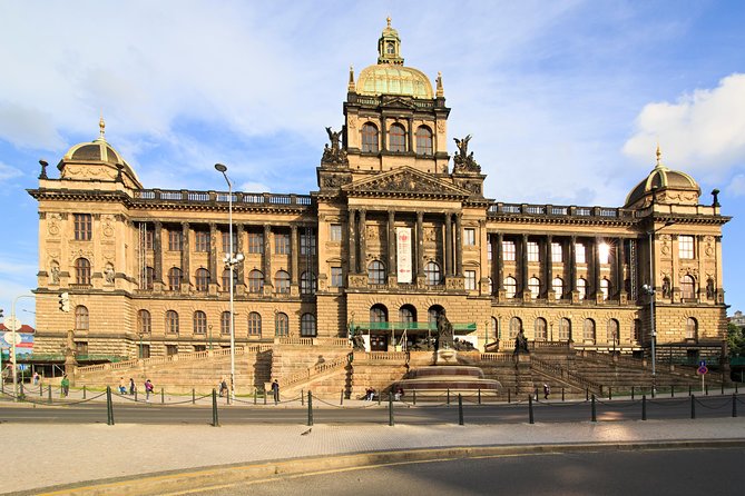 Prague: Bus Tour, Walking Tour, River Cruise and Lunch - Stop-by-stop: what each part feels like