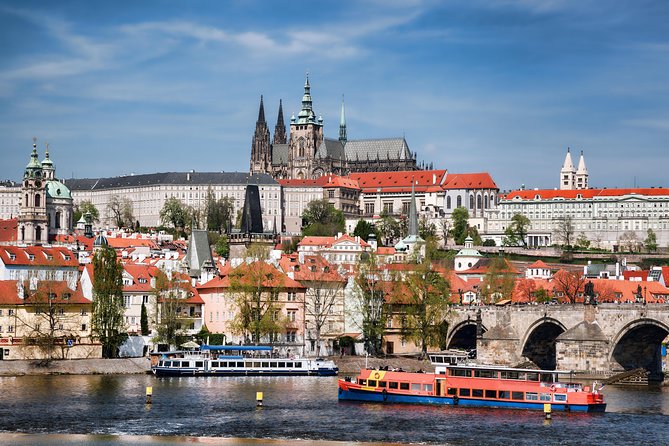 Prague: Bus Tour, Walking Tour, River Cruise and Lunch - Mala Strana lunch stop (1 hour, restaurant lunch)