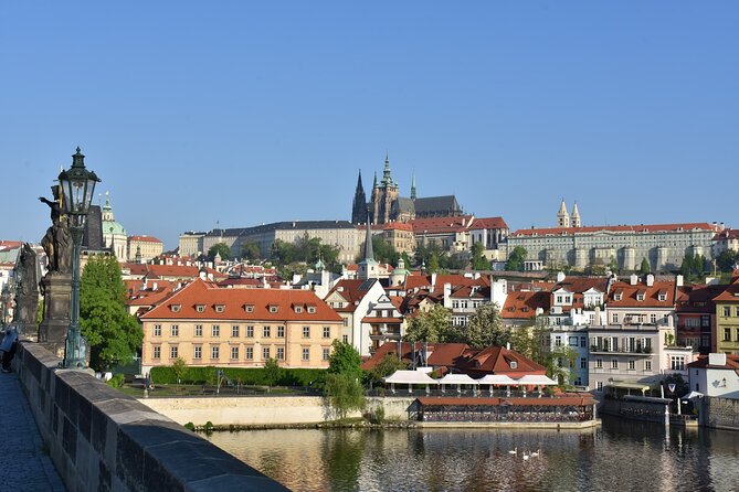 Prague Castle: Admission Ticket With Bus Transfer And Audioguide - Timing, Crowds, and Getting Your Money’s Worth