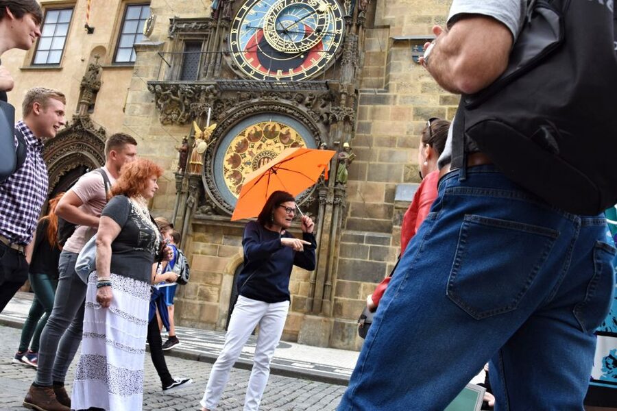 Prague: Castle and Jewish Quarter Tour - Practical stuff: shoes, pace, and what is not allowed