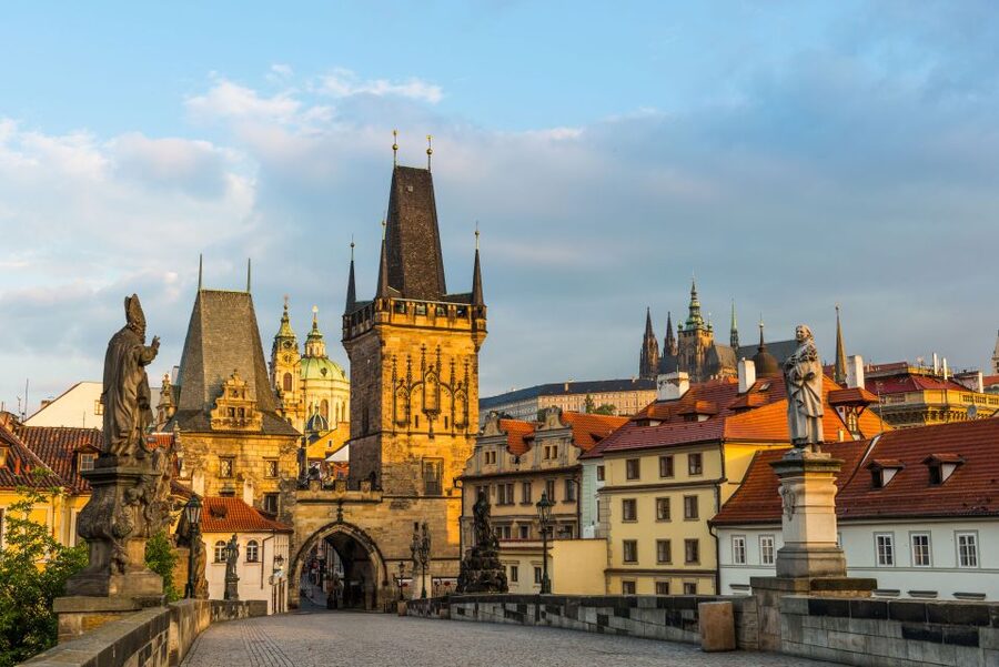 Prague: Castle and Jewish Quarter Tour - Charles Bridge Museum and a boat ride, if you pick that option