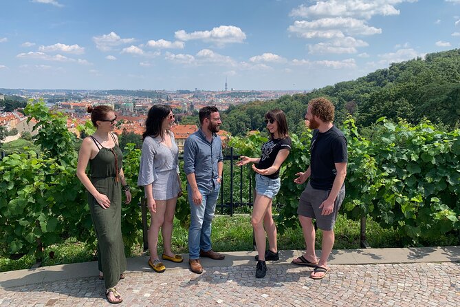 Prague Castle and Pubs Tour with Drinks Included - Who this tour suits best