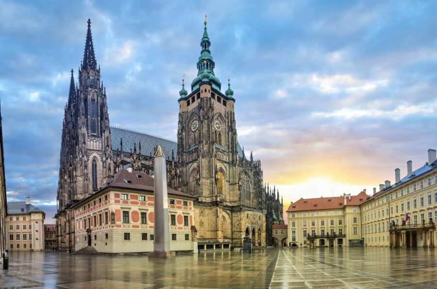Prague Castle and St. Vitus Cathedral Private Walking Tour - Language, group size, and practical comfort tips