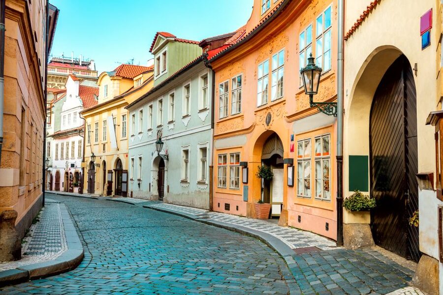 Prague Castle & Castle District: 2-Hour Guided Tour - St. George’s Basilica and the Old Royal Palace route