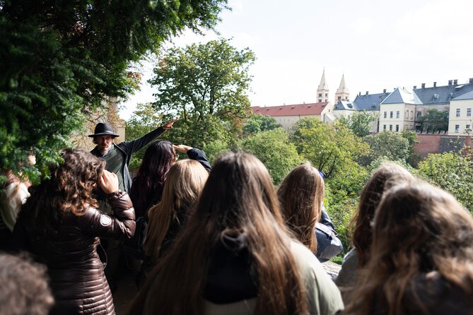 Prague: Castle Entry Ticket with Guide and River Cruise - Who should book this castle and river combo