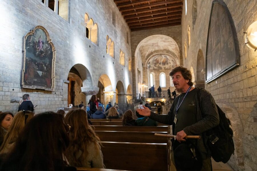 Prague Castle Interiors, Bus Tour and Vltava River Cruise - Old Royal Palace Interiors and the Defenestration of Prague Moment
