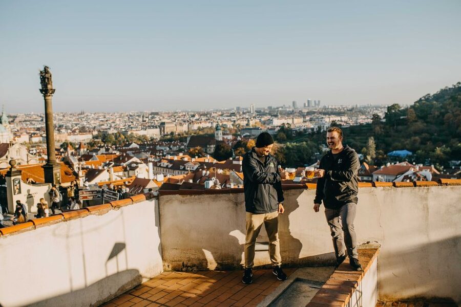 Prague: Castle Side Breweries & Pubs Guided Walking Tour - A Prague night that focuses on beer and viewpoints