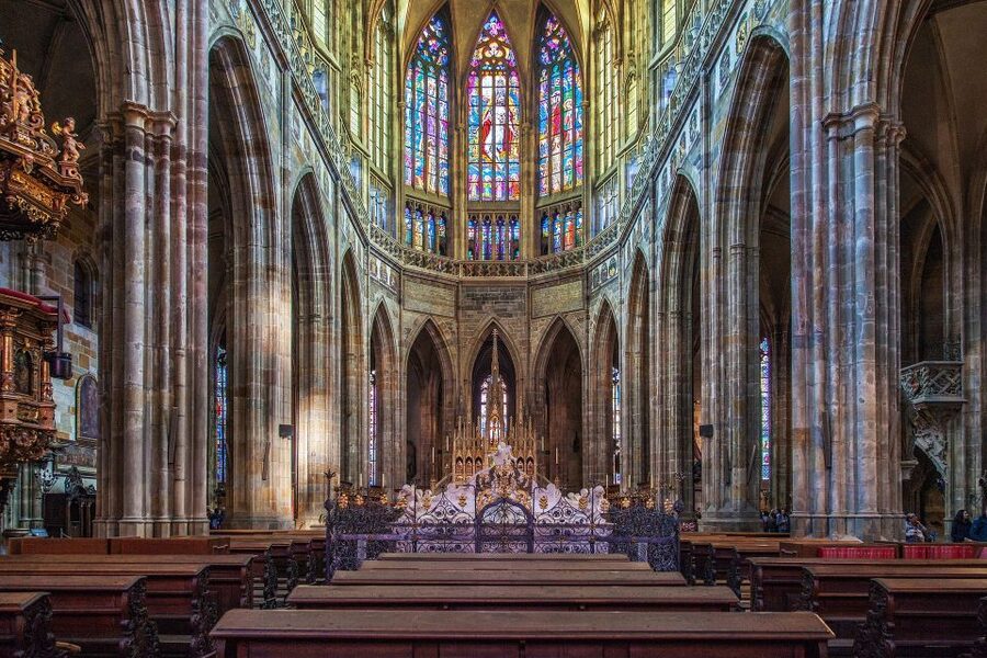 Prague Castle: Small-Group Tour with Visit to Interiors - Key Things You’ll Notice on This Prague Castle Tour