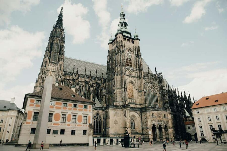 Prague Castle St. Vitus Cathedral, Royal Palace, St. George's Basilica - St. George’s Basilica: where personal tragedy meets national memory