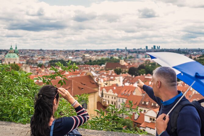Prague Castle Tour Including Admission Ticket - 2.5 Hour - Golden Lane: Ending With How People Lived