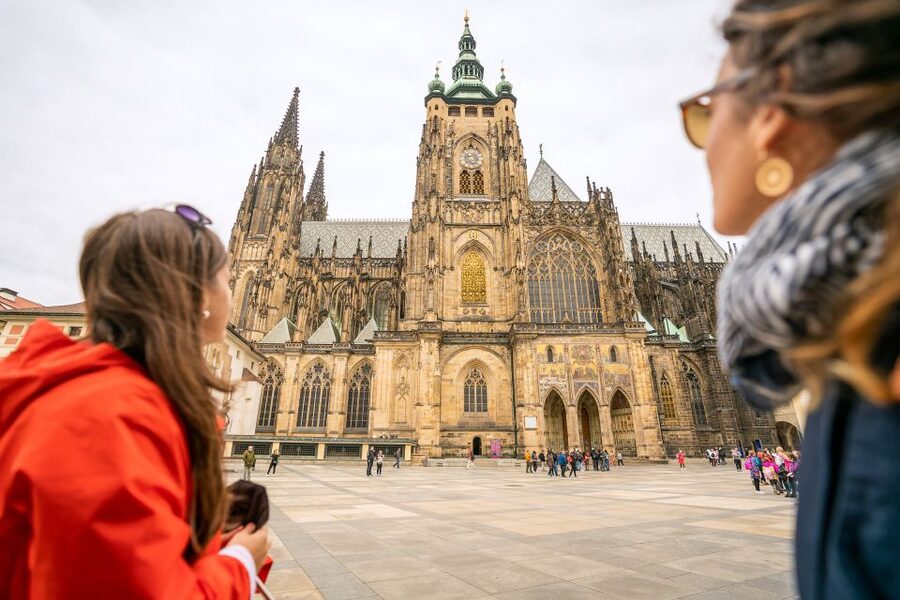 Prague: Castle Tour with Local Guide and Entry Ticket - Headphones and Pace: How 150 Minutes Works in Real Life
