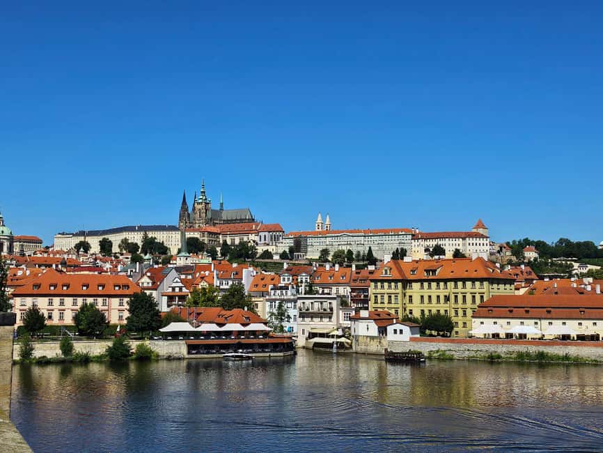 Prague Castle tour - St. Vitus Cathedral: Your Time Block for the Main Story