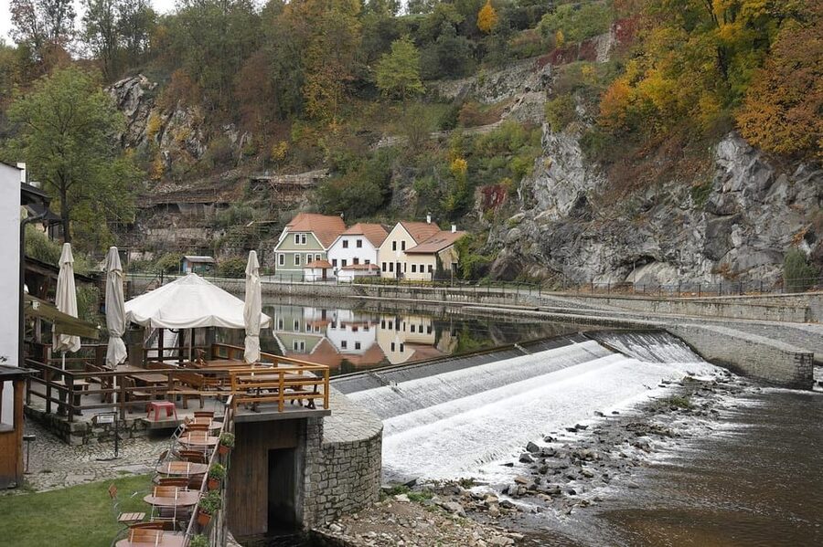 Prague: Cesky Krumlov Private Day Tour - Arriving in Český Krumlov, Your Walk Starts the Right Way