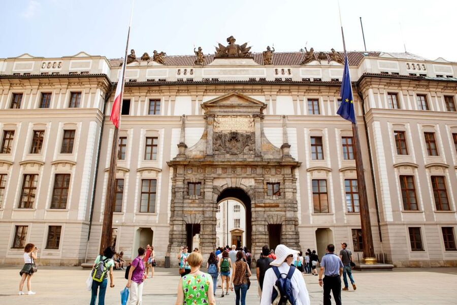Prague City 3-Hour Tour with Changing of the Guard - Charles Bridge area and the Dancing House: quick context before the castle