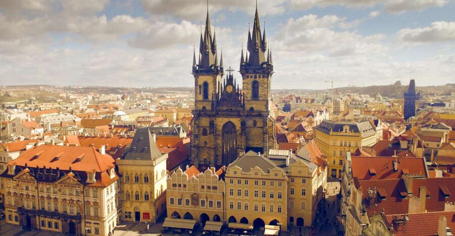 Prague: City Tour in Full - Prague Castle courtyards and St. Vitus Cathedral, the 1000-year payoff