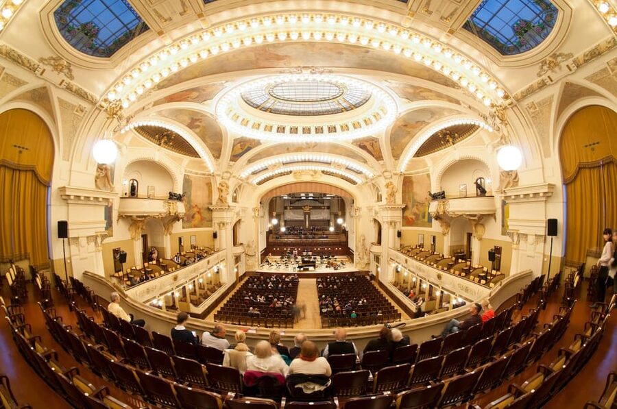 Prague: Classical Concerts at Smetana Hall, Municipal House - Entering the Municipal House, and Why Smetana Hall Feels Different