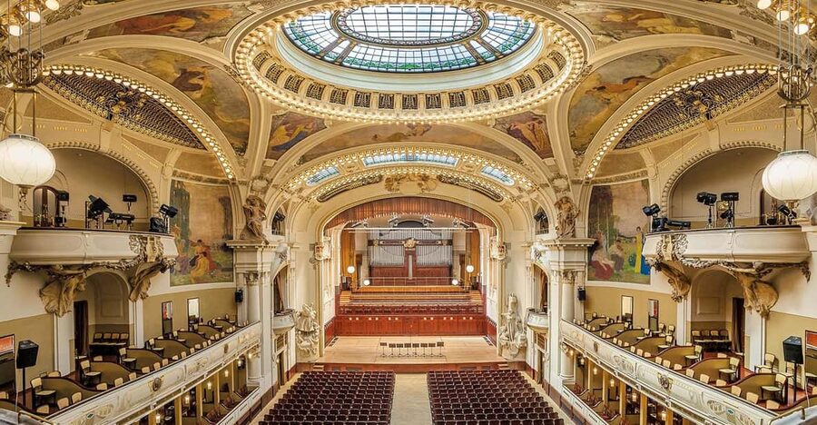 Prague: Classical Concerts at Smetana Hall, Municipal House - What Happens Once You Take Your Seat During the 65 Minutes