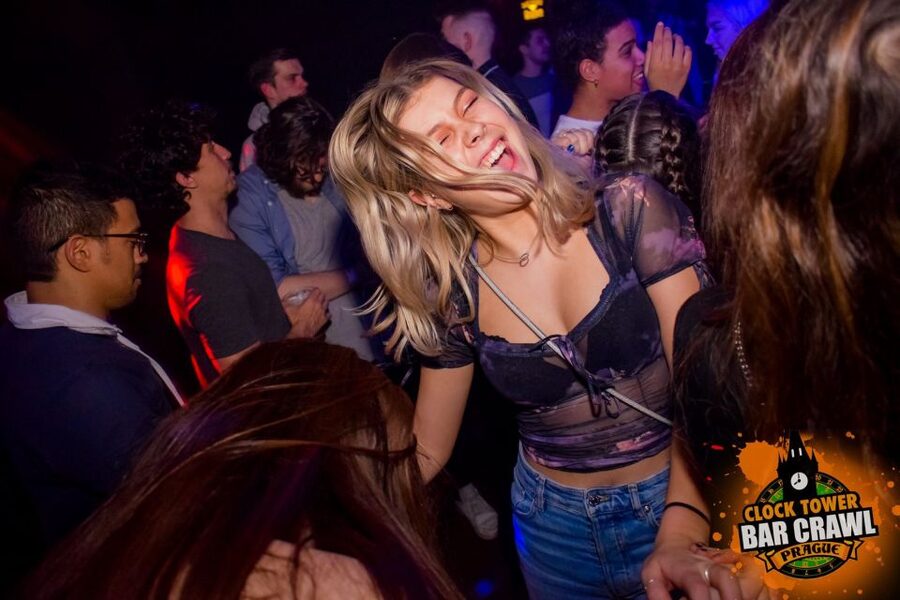 Prague: Clock Tower Bar Crawl with Drinks and Shots - First venue: the unlimited-drinks window and why it sets the tone