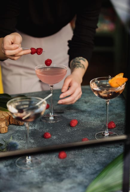 Prague: Cocktail Making Workshop with Bartender - Where you start: Wenceslas Square and a real bar vibe