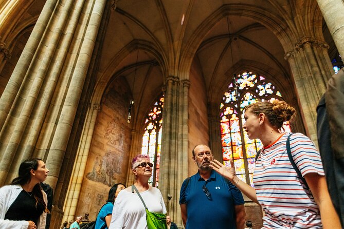 Prague Combo: Castle Guided Tour, Bus and Optional Boat - Key things to know before you go