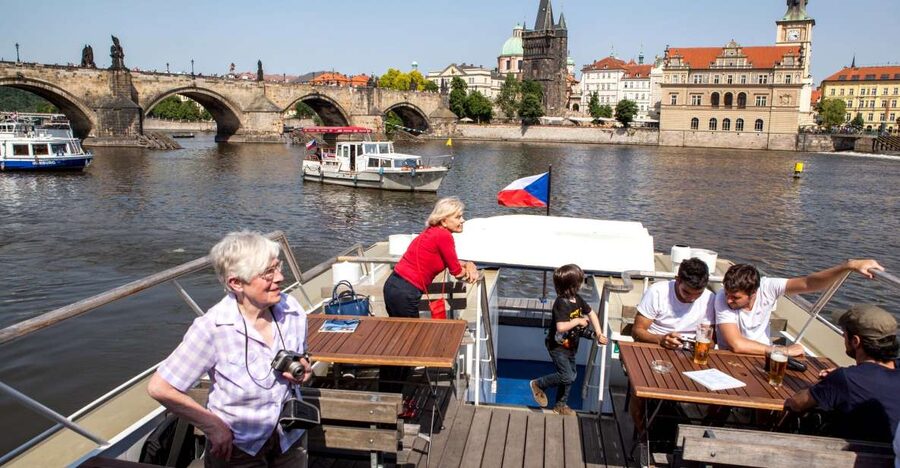 Prague Cruise: 1-Hour on the River Vltava - Key things to know before you board