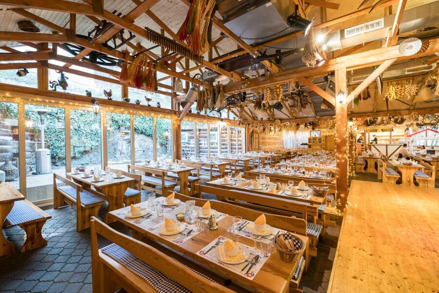 Prague: Dinner with Folk Show and Open Bar - The Typical Czech 3-Course Dinner, Plus Open Bar