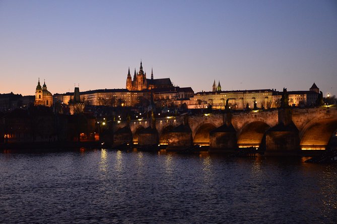 Prague evening/lights tour by car - The full route in order: Castle, Strahov, Letná, Charles Bridge, Old Town Square
