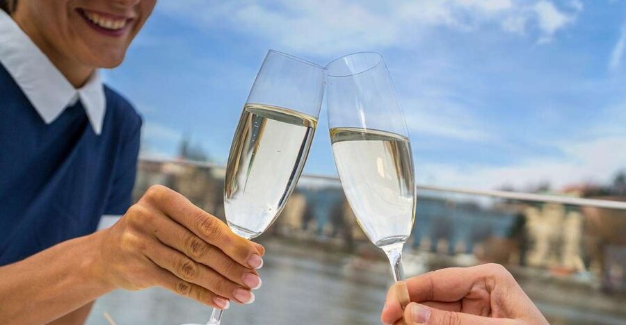 Prague: Evening Vltava River Eco Cruise with Prosecco - Who this cruise is best for, and who should consider a longer option