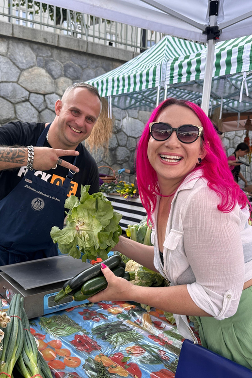 Prague: Farmers Market and Brunch Class with Celebrity Chef - Quick hits on this Prague farmers market and brunch class