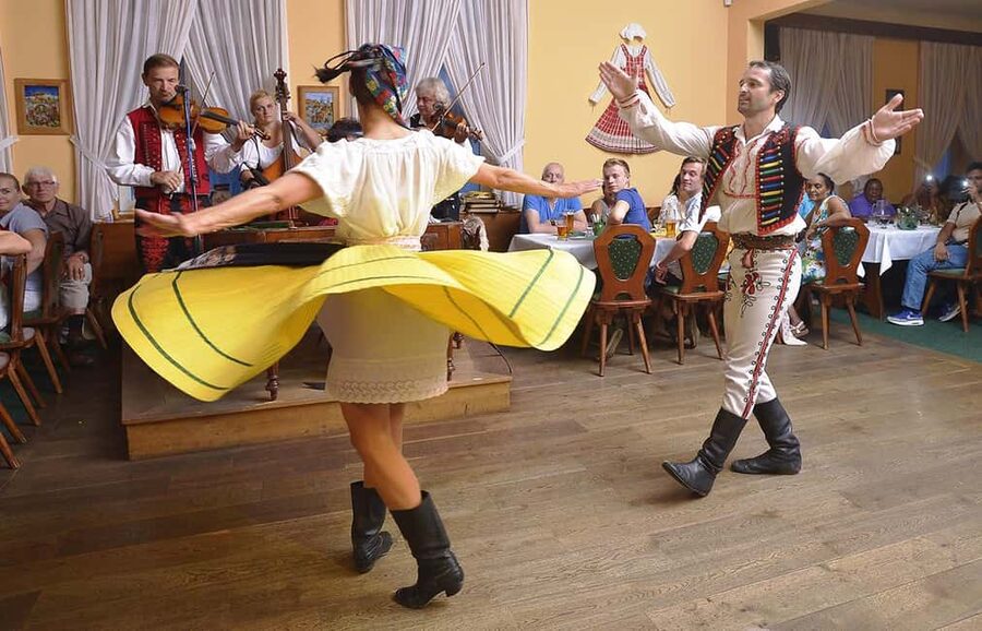 Prague: Folk Dancing Dinner Experience - Key things to know before you go