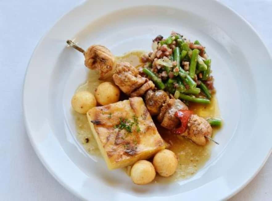 Prague: Folk Dancing Dinner Experience - Timing tips: when to arrive mentally ready