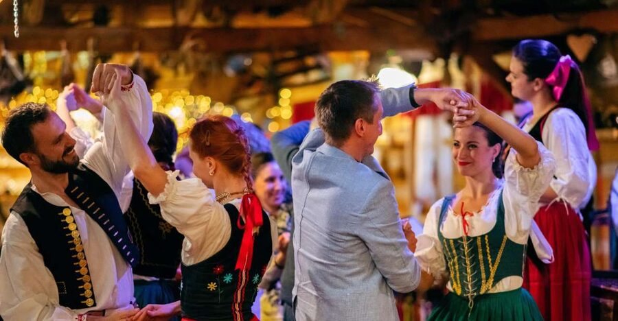 Prague: Folkloric Dinner Show with Unlimited Drinks - Unlimited beer and wine: fun value, plus one smart tip
