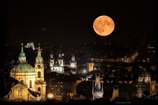 Prague food and cultural tour - 6 hours fairytale experience - Old Town Prague and the Orloj clock show