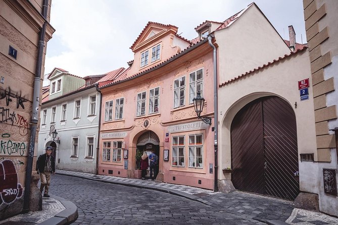 Prague Food Tour with 10 Tastings of Authentic Czech Classics - Lennonova zeď: pop culture meets Prague’s playful side