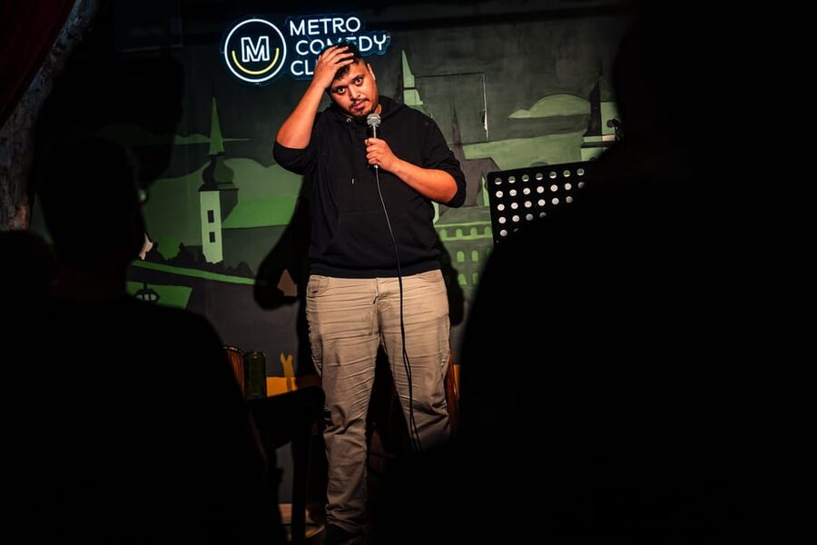 Prague: Friday Stand-Up Comedy in English - How to plan your Friday: picking the right start time