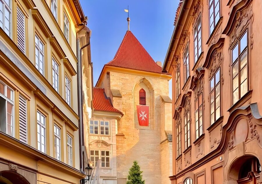 Prague: Full-Day Private Tour of Prague - 5 hours - Weather, walking, and mobility: what the tour says and how to prepare