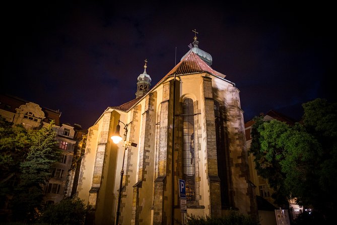 Prague Ghost and Legend of Old Town Walking Tour - Practical tips to get the most out of a night ghost walk