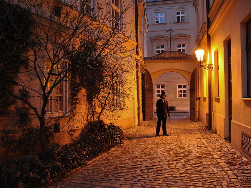 Prague: Ghost Tour - Old Town Square: Where the Legends Start
