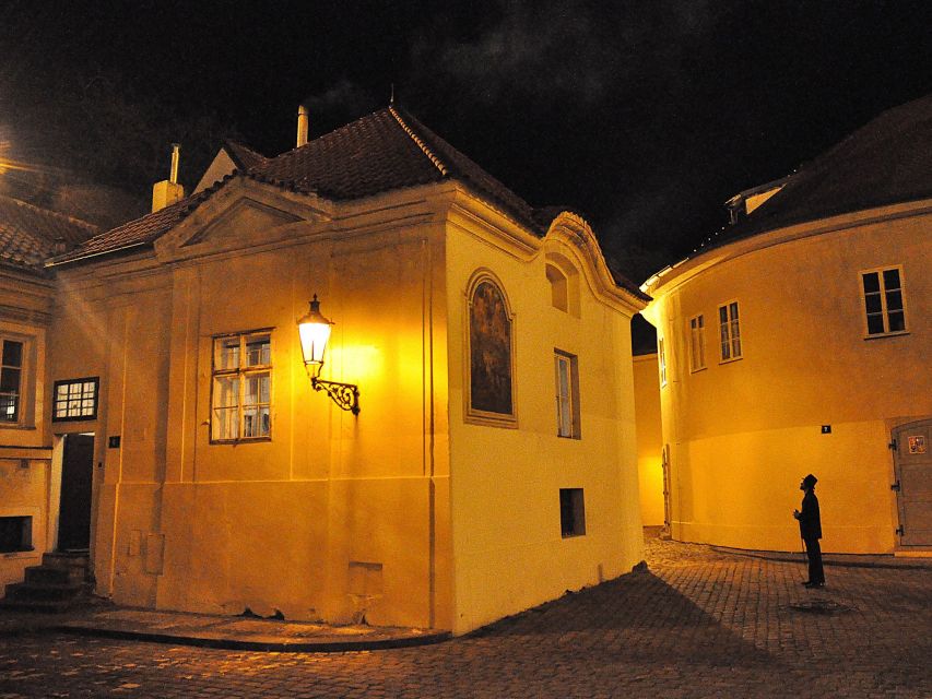 Prague: Ghost Tour - Hidden Corners Off the Usual Route